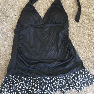 APT 9 Halter one piece bathing suite SZ L